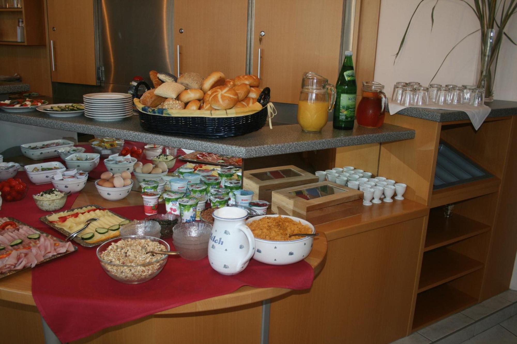 Pension Schlossblick Nebersdorf Екстериор снимка
